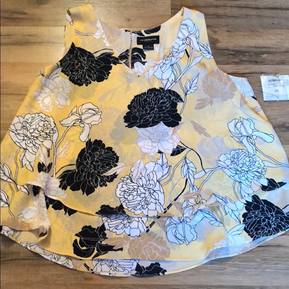 NWT. Liz Claiborne top